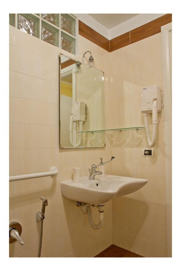 Lepetit Milano Hotel Room photo